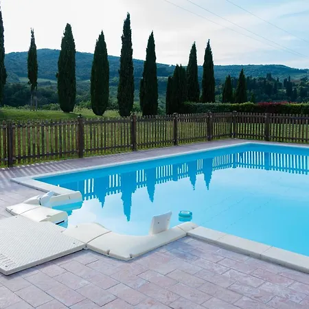 Scaforno Vacanze Farm stay Castelnuovo della Misericordia
